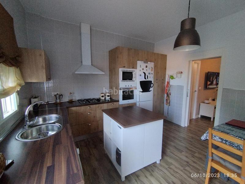 Foto b26ac5f2-1d03-44c1-a64f-074c1bc3e81e. Casa  con patio y terraza en Zona Sur - Av. De España - San Miguel Plasencia