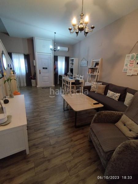 Foto cad41e1e-cd99-44f5-aeb0-0c29bf1d9df5. Casa  con patio y terraza en Zona Sur - Av. De España - San Miguel Plasencia