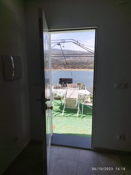 Foto b6bfa1bd-98af-4a25-a344-db372a4e90b9. Casa chalet haciendo de esquina en Miralvalle - Av. Virgen del Puerto - La Data Plasencia