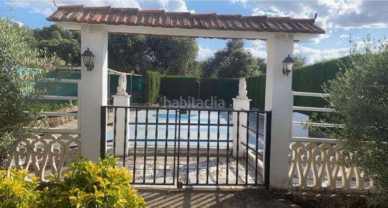 Foto ca642b82-8f0e-416b-803e-c0960c2dec28. Casa con parcheggio piscina in Miralvalle - Av. Virgen del Puerto - La Data Plasencia