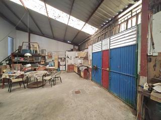 Gebäude  Bajada san lázaro. Oportunidad única! venta de nave industrial en esquina