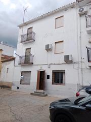 Masia a Serradilla. Encantadora casa en venta cerca de la plaza de serradilla!