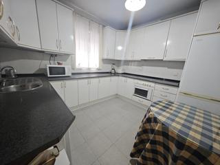 Appartement à Miralvalle - Av. Virgen del Puerto - La Data. Primer piso en el rosal de ayala