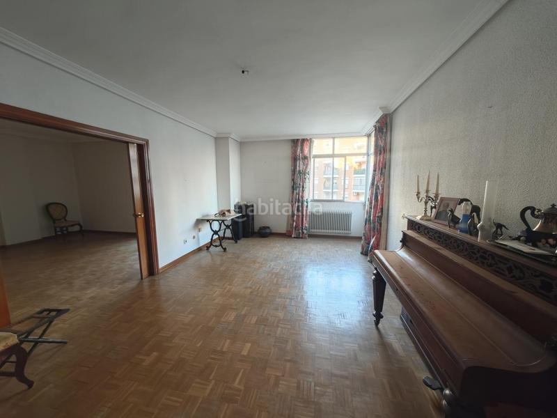 Foto b7fbc73d-71a9-486b-b2be-99042a8cfc28. Flat with parking in Centro Ciudad Plasencia