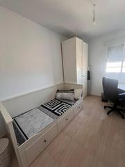 Pis a Zona Sur - Av. De España - San Miguel. Piso con ascensor, garaje , calefaccion y aire acondicionado y m