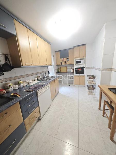 Foto 5b0eb77b-441f-4f9d-9599-200ff0d21b3a. Pis amb aparcament a Centro Ciudad Plasencia