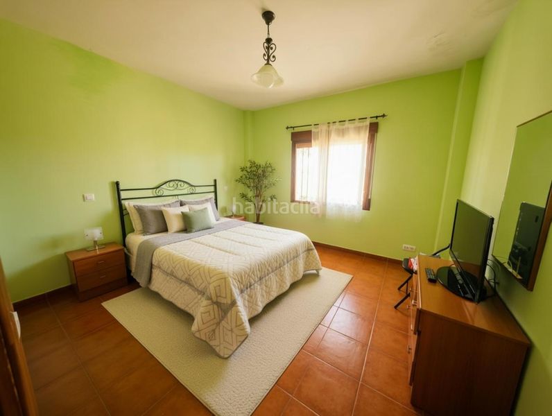 Foto 873c384a-6cc4-4272-9d2b-5f917c98f421. Casa a Zona Sur - Av. De España - San Miguel Plasencia