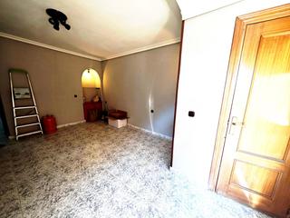Appartement  San sebastian. Un primer piso sin ascensor con comunidad economica