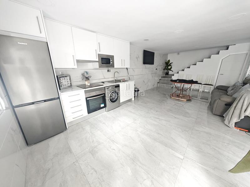 Foto 639154b3-5aaf-4711-84bb-d094003d2fc0. Casa in Miralvalle - Av. Virgen del Puerto - La Data Plasencia