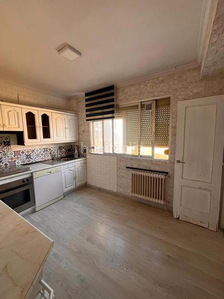 Foto 15520a22-506b-4ea8-8046-c8bfce69f256. Appartamento in Centro Ciudad Plasencia