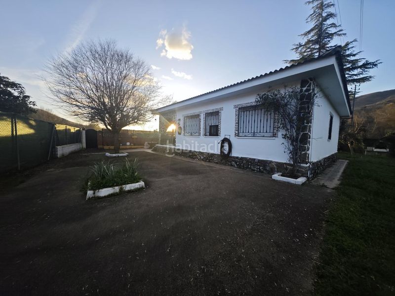 Foto a176956d-5a34-434f-a0aa-312f0a538995. Maison dans Torno (El)