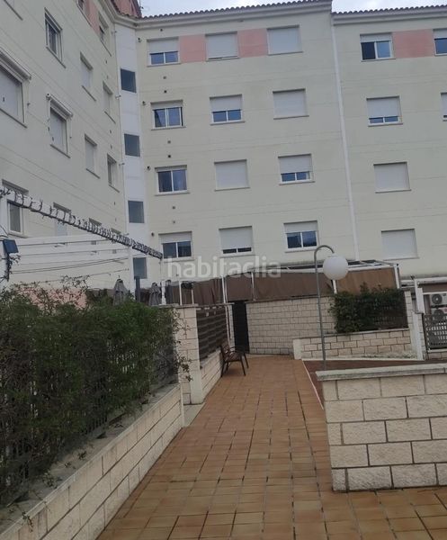 Foto f55d7c8c-7157-4318-bb50-f573ee9df6f2. Flat with parking in Los Pinos - El Pilar Plasencia