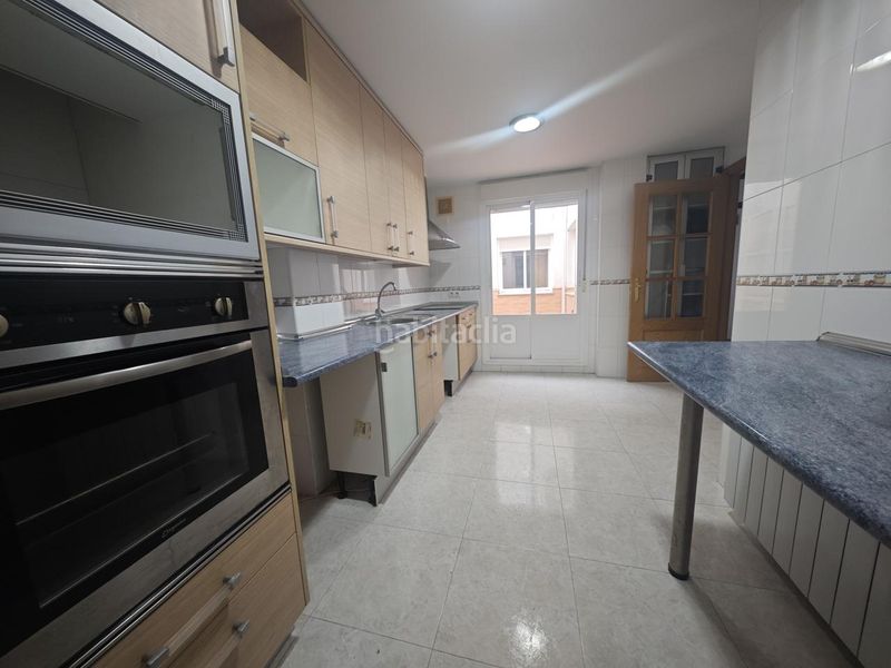 Foto a6a3d83f-3787-4aad-8f02-835fdff7c7ac. Casa en Malpartida de Plasencia