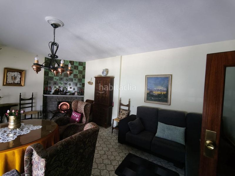 Foto 09d5a34a-4cef-440b-bd3a-73f880b9bf58. Casa amb aparcament a Piornal