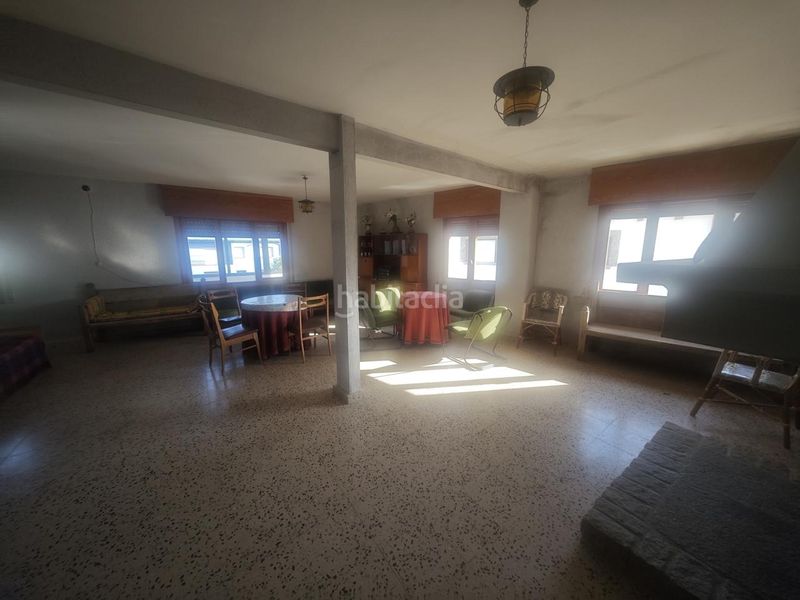 Foto 8f0021d6-46ca-43ee-a4fb-047981fd6f63. Casa amb aparcament a Piornal