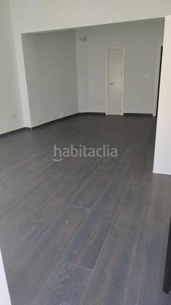 Foto e9b70fb0-3730-4f40-9949-3d1432f88e73. Alquiler local comercial ideal para emprender o expandir tu actividad en una ubicación privilegiada! en Plasencia