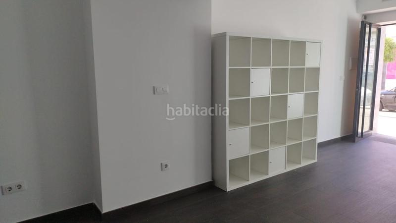 Foto ef3aec77-a070-4864-9bb6-39817e300a7f. Alquiler local comercial ideal para emprender o expandir tu actividad en una ubicación privilegiada! en Plasencia