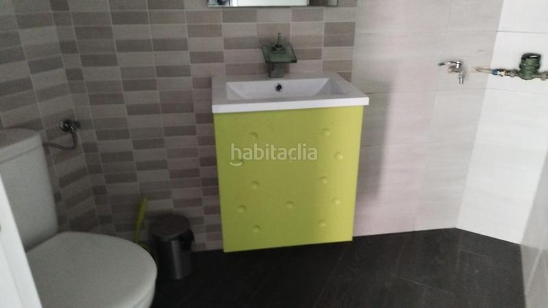 Foto f2e7ede7-0a5d-40a8-afb3-e27c1b8ad4f0. Alquiler local comercial ideal para emprender o expandir tu actividad en una ubicación privilegiada! en Plasencia