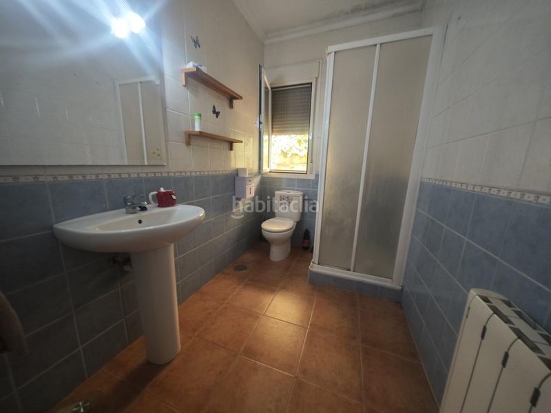 Foto 619e227a-989a-4e7c-b690-6bca9ec22a7f. Casa amb aparcament a Carcaboso