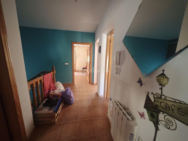 Foto c9eaafff-32ed-4b57-87d3-7e6bb013c6e7. Casa amb aparcament a Carcaboso