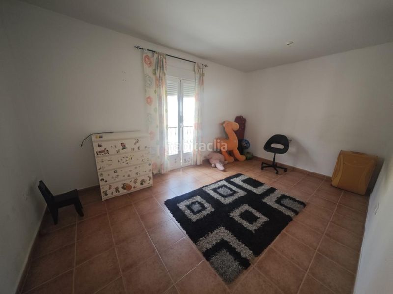 Foto d7c1cc46-5357-437e-ab01-192cb4cf4f2f. Casa amb aparcament a Carcaboso