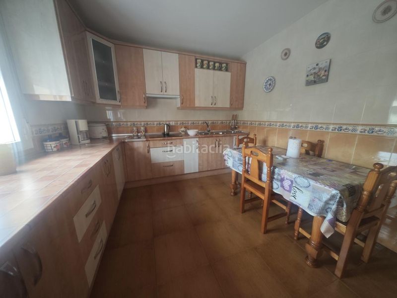 Foto aec3a48c-8b73-49c5-85bb-cf4cde655085. Casa amb aparcament a Valdeobispo