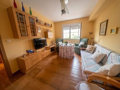 Foto 4f6f3ebe-8add-4a46-af7d-85c48e62d80d. House with parking in Valdeobispo