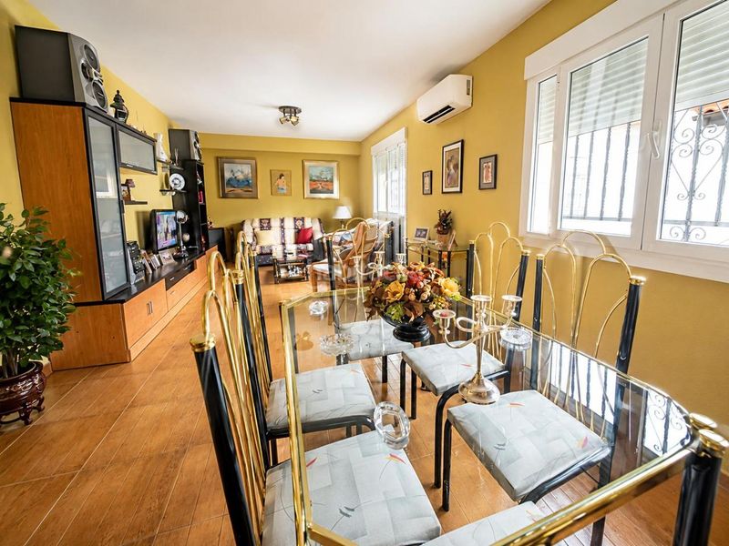 Foto ccc6d28d-776f-4b9c-bb91-e099e46b640c. House with parking in Valdeobispo