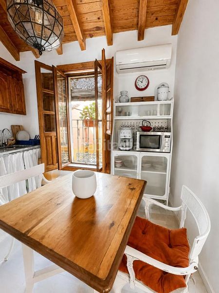 Foto 4d7eeccc-1e19-412d-84a9-49592d2a09bc. Casa amb aparcament a Centro Ciudad Plasencia