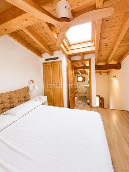 Foto b17bd3d8-0b07-46cd-8a5b-0b8f5872263e. Casa amb aparcament a Centro Ciudad Plasencia
