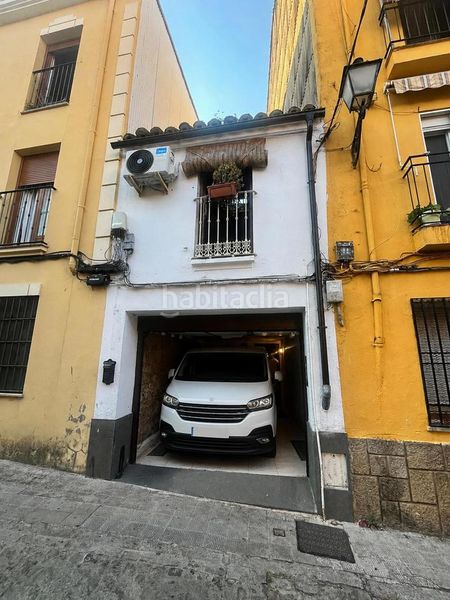 Foto fcee1d72-d5b8-4c80-bc27-d6fb4e3611db. Casa amb aparcament a Centro Ciudad Plasencia