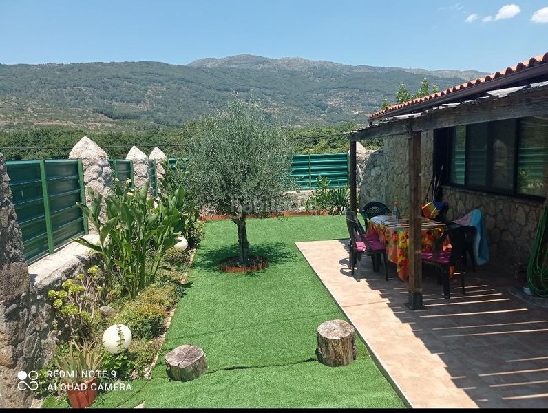 Foto f8b85b54-24cf-4b7b-af3d-47bd5e65349e. Masia amb aparcament piscina a Cabrero