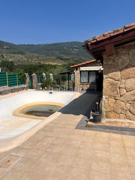 Foto fe86d2a0-3377-4736-a5c1-b0b563987961. Masia amb aparcament piscina a Cabrero