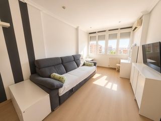 Etagenwohnung  Calle sor valentina mirón. Piso 3 hab.  baño  aseo en sor valentina mirón  zona tranquila y