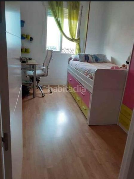 Foto 18e00904-9e89-4188-9e07-95c6cd87b5ea. Casa amb aparcament a Miralvalle - Av. Virgen del Puerto - La Data Plasencia