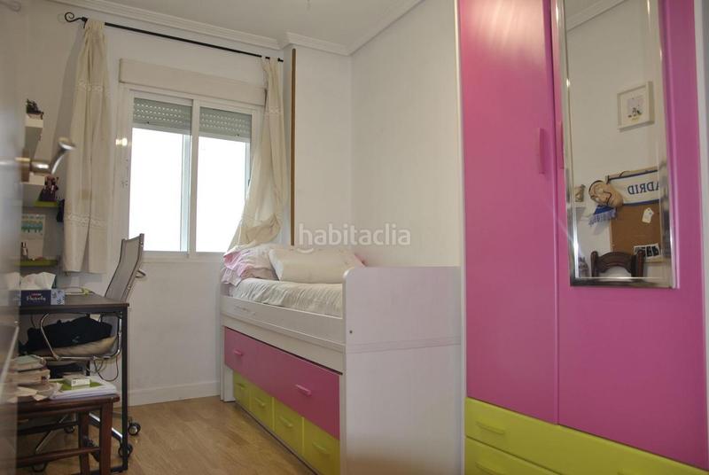 Foto 6dec2513-73d7-4fc9-8af1-550ab452986f. Casa amb aparcament a Miralvalle - Av. Virgen del Puerto - La Data Plasencia