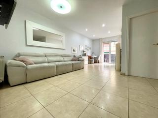 Location Duplex  Carrer de terré. Dúplex con terraza totalmente amueblado en alquiler en l'hospita