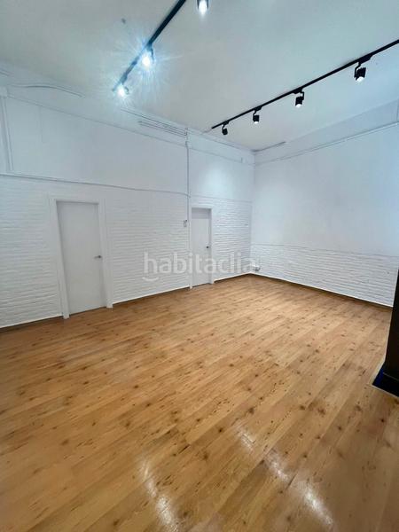 Foto eedf81a7-de58-414f-bb54-cfb369271eff. Lloguer local comercial a carrer de laforja 44 a Barcelona