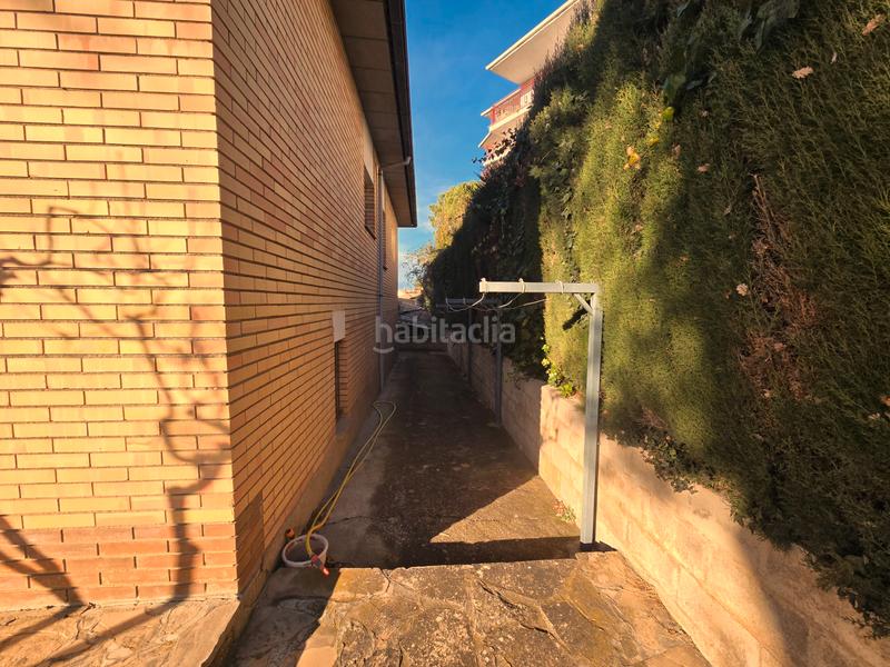 Foto d8d06e05-13d3-4296-9bdd-63e623bfe555. Chalet avec cheminée chauffage parking dans Seva