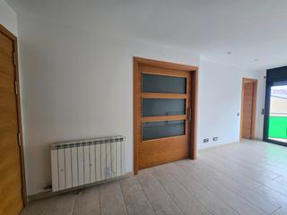 Duplex  Carrer call. Dúplex a estrenar en ple centre de tona