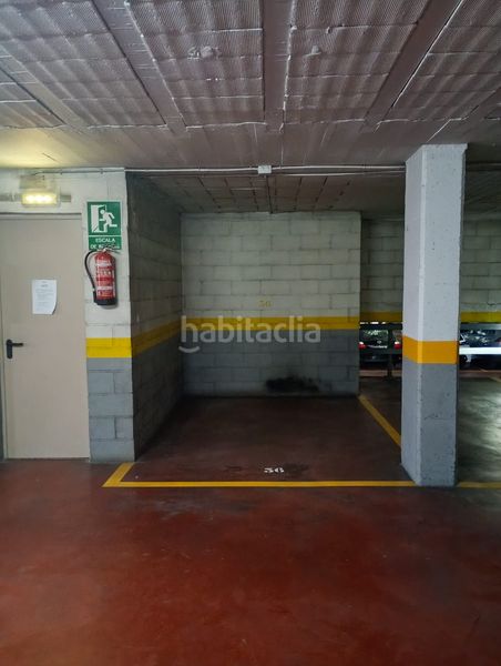Foto e9c8bd85-45ab-40af-9064-858f79edd21b. Posto auto in Centre Vic