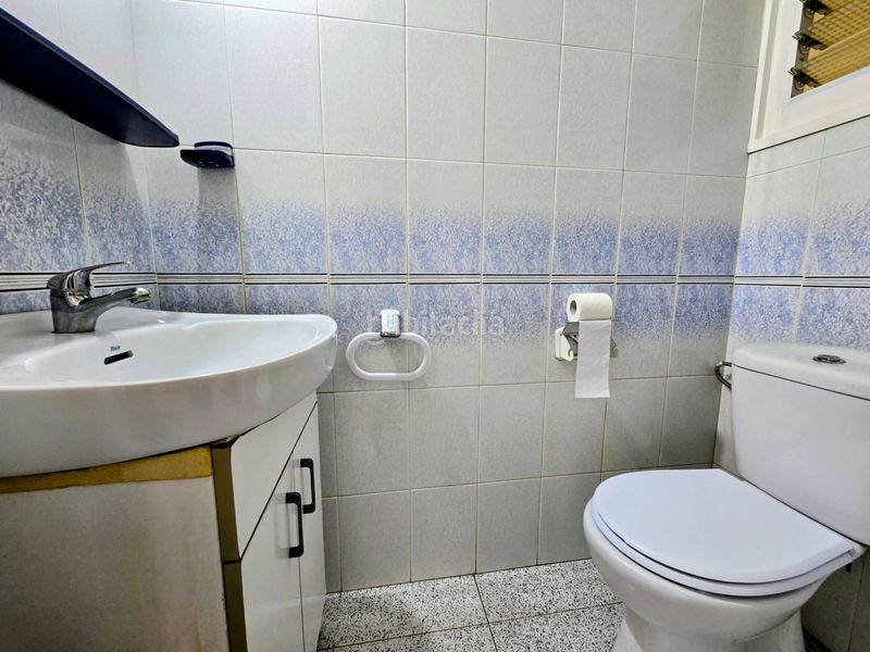 Foto 58a21317-9a84-4b6b-8f12-2f54d037bf08. Casa adossada amb calefacció a Manlleu