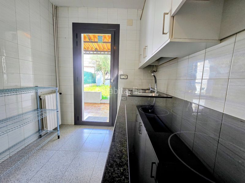 Foto c7395a84-4ec7-4ade-b98e-9a0413285c1f. Casa adossada amb calefacció a Manlleu