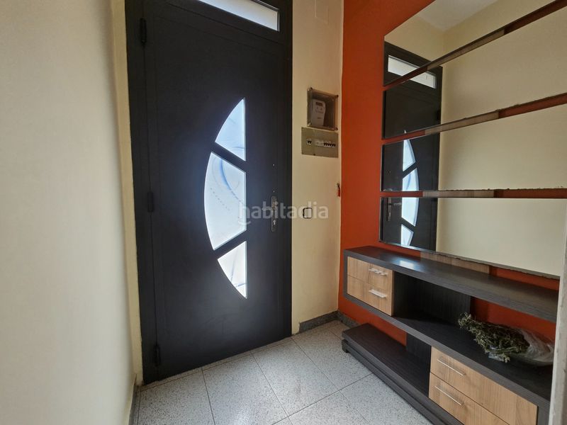 Foto cd9223a0-af88-40aa-a8e2-aeb3eed023f3. Casa adossada amb calefacció a Manlleu