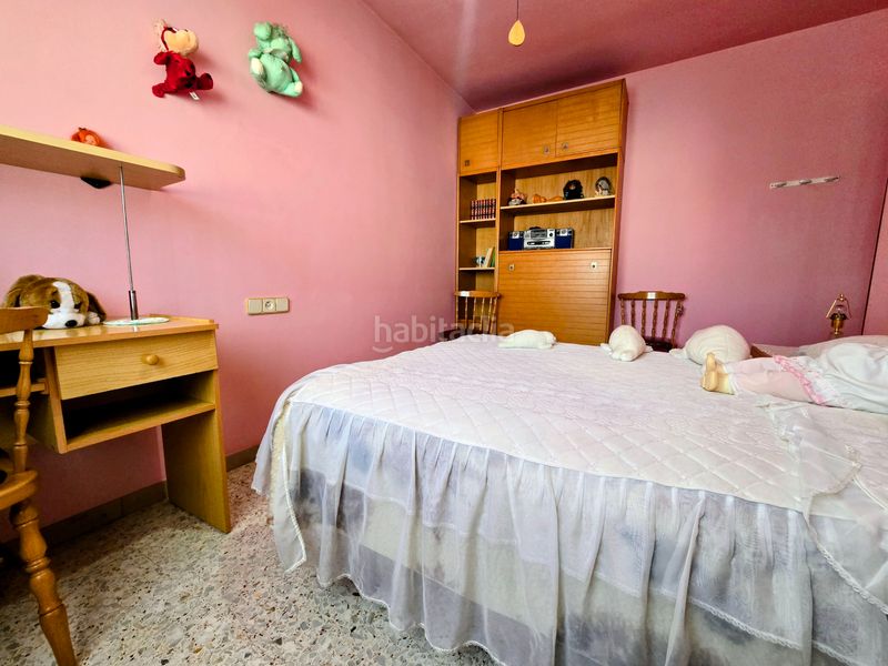 Foto ee702c24-de0e-454e-82d5-fdd4f02fc490. Casa adossada amb xemeneia calefacció aparcament a Manlleu