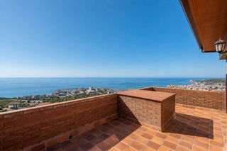 Xalet a Levantina - Montgavina - Quintmar. Exclusiva casa independent amb piscina i vistes panoràmiques al