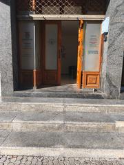 Locale commerciale in Calle Clara de Jesús Montero 32