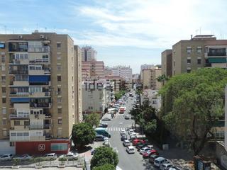 Locale commerciale in Calle Esperanza de Triana 27