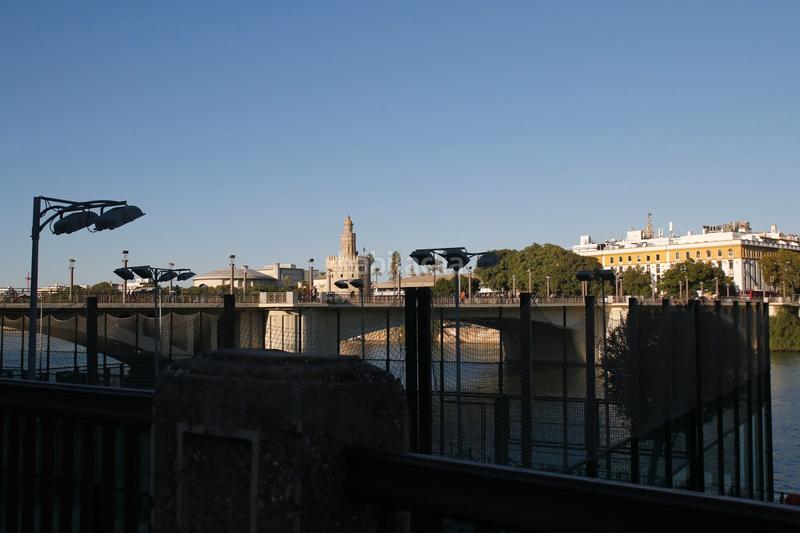 Foto e05db6c2-c529-4308-a2b7-39adac84ceb4. Flat with parking pool in Triana Casco Antiguo Sevilla