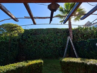 Reihenhaus in Valencina de la Concepción. Casa dúplex en valencina de la concepción